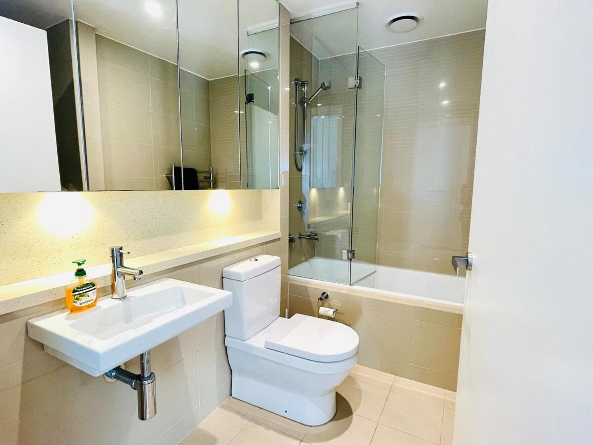 Apartment Olympic Park Amazing 2 Bed 2 Bath Parking,wi-fi