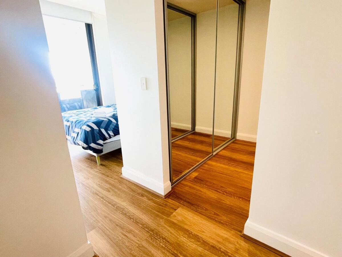 Apartment Olympic Park Amazing 2 Bed 2 Bath Parking,wi-fi *