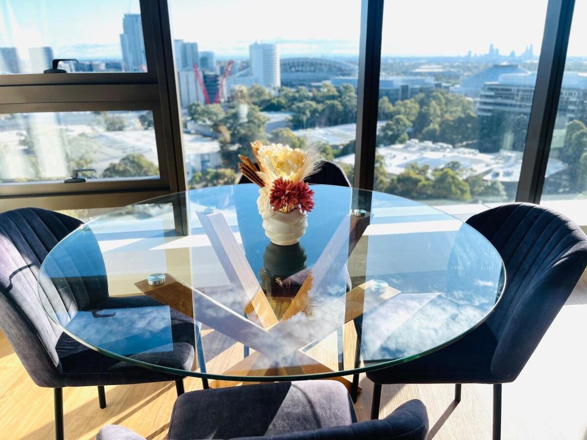 Olympic Park Amazing 2 Bed 2 Bath Parking,wi-fi Sydney
